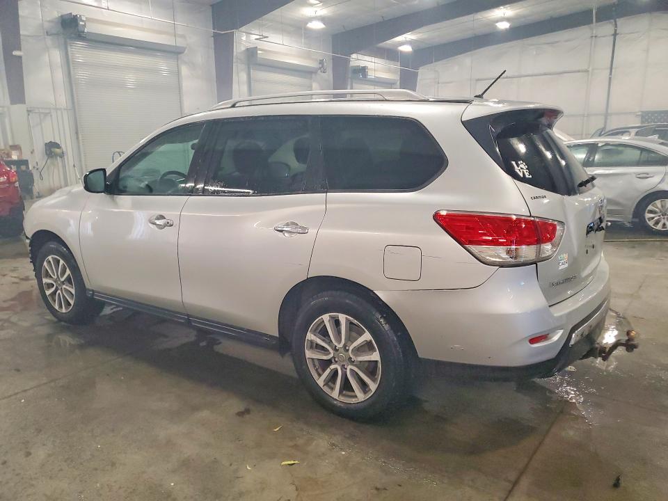 Photo 2 from auction – 2015 NISSAN PATHFINDER with VIN 5N1AR2MM2FC671109