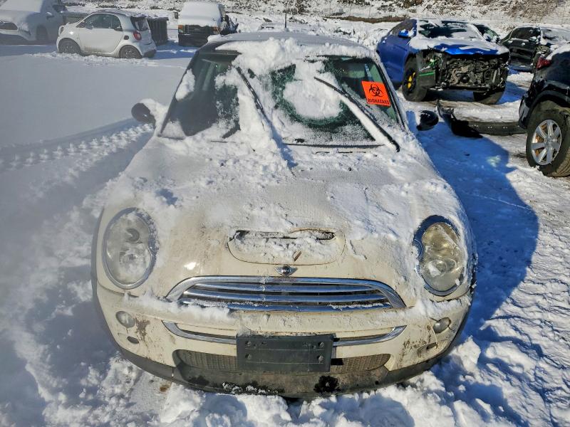 Фото 5 с аукциона – 2005 MINI COOPER с VIN WMWRE33505TG96737