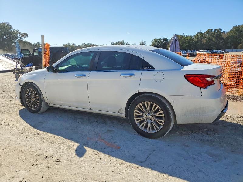 Photo 2 from auction – 2011 CHRYSLER 200 LIMITE with VIN 1C3BC2FG4BN548402