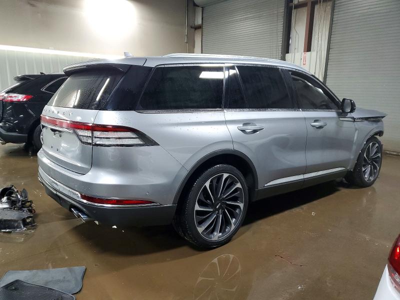 Photo 3 from auction – 2020 LINCOLN AVIATOR RE with VIN 5LM5J7XC4LGL35410