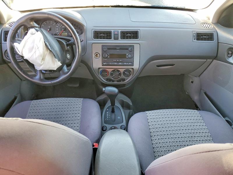 Photo 8 from auction – 2005 FORD FOCUS ZX4 with VIN 1FAFP34NX5W196889