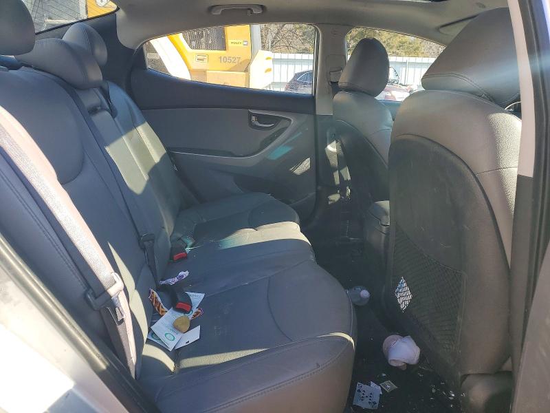 Photo 10 from auction – 2012 HYUNDAI ELANTRA GL with VIN 5NPDH4AE3CH110768
