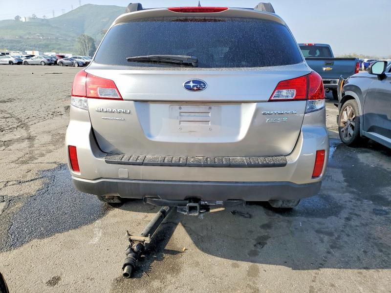 Photo 6 from auction – 2014 SUBARU OUTBACK 2. with VIN 4S4BRBCC0E3222135