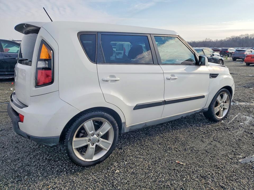 Photo 3 from auction – 2011 KIA SOUL + with VIN KNDJT2A28B7300970