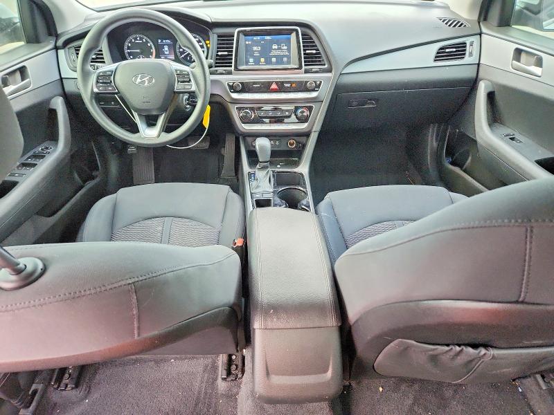 Photo 8 from auction – 2018 HYUNDAI SONATA SE with VIN 5NPE24AF9JH706916