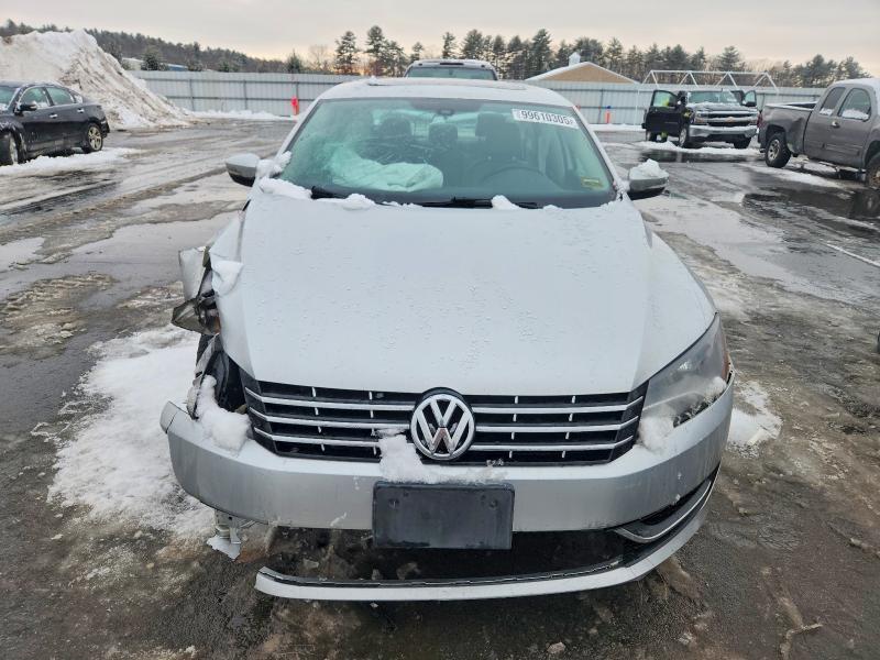 Photo 5 from auction – 2015 VOLKSWAGEN PASSAT SE with VIN 1VWBV7A34FC032059