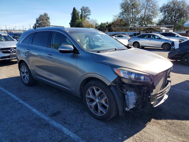 Photo 4 from auction – 2017 KIA SORENTO SX with VIN 5XYPKDA56HG320598