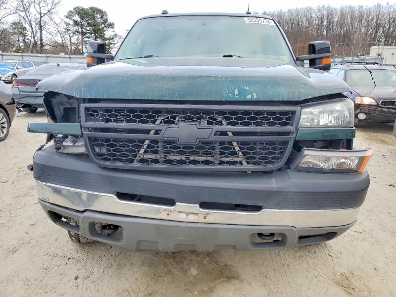 Photo 5 from auction – 2005 CHEVROLET SILVERADO with VIN 1GCHK23215F956906