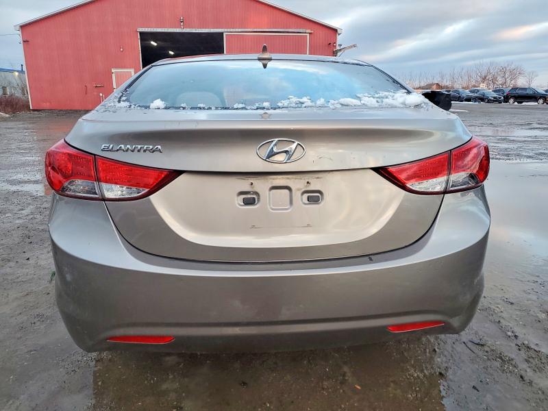 Photo 6 from auction – 2012 HYUNDAI ELANTRA GL with VIN 5NPDH4AE1CH130792