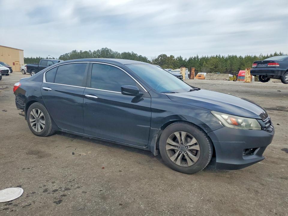 Photo 4 from auction – 2014 HONDA ACCORD LX with VIN 1HGCR2F30EA230043