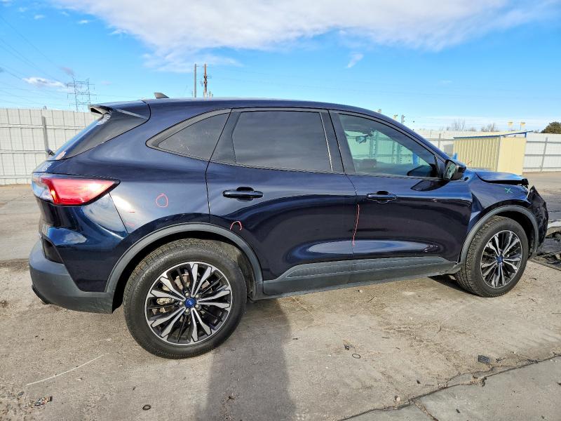 Photo 3 from auction – 2021 FORD ESCAPE with VIN 1FMCU9G62MUA48867