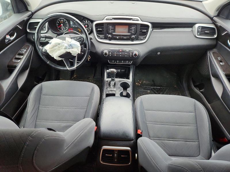 Photo 8 from auction – 2016 KIA SORENTO LX with VIN 5XYPGDA38GG060526
