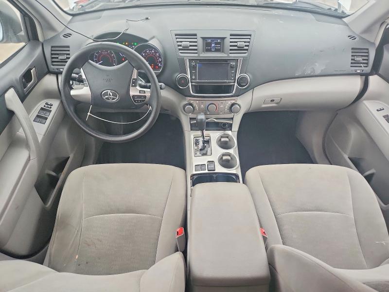 Photo 8 from auction – 2013 TOYOTA HIGHLANDER with VIN 5TDZK3EH2DS132276