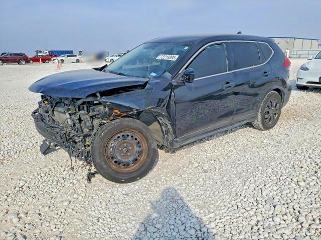 NISSAN ROGUE S 2014 with VIN JN8AT2MT2HW135568 - Photo from auction