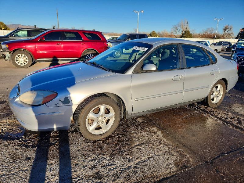 FORD TAURUS SES 2001 with VIN 1FAFP55UX1A145739 - Photo from auction