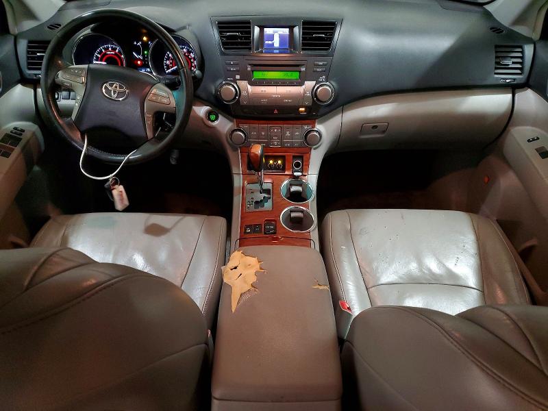 Photo 8 from auction – 2010 TOYOTA HIGHLANDER with VIN 5TDDK3EH8AS019194