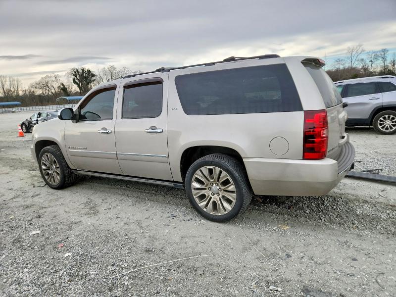 Photo 2 from auction – 2009 CHEVROLET SUBURBAN with VIN 1GNFK36359R209774