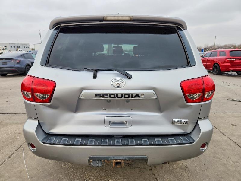 Photo 6 from auction – 2011 TOYOTA SEQUOIA SR with VIN 5TDZY5G19BS037396