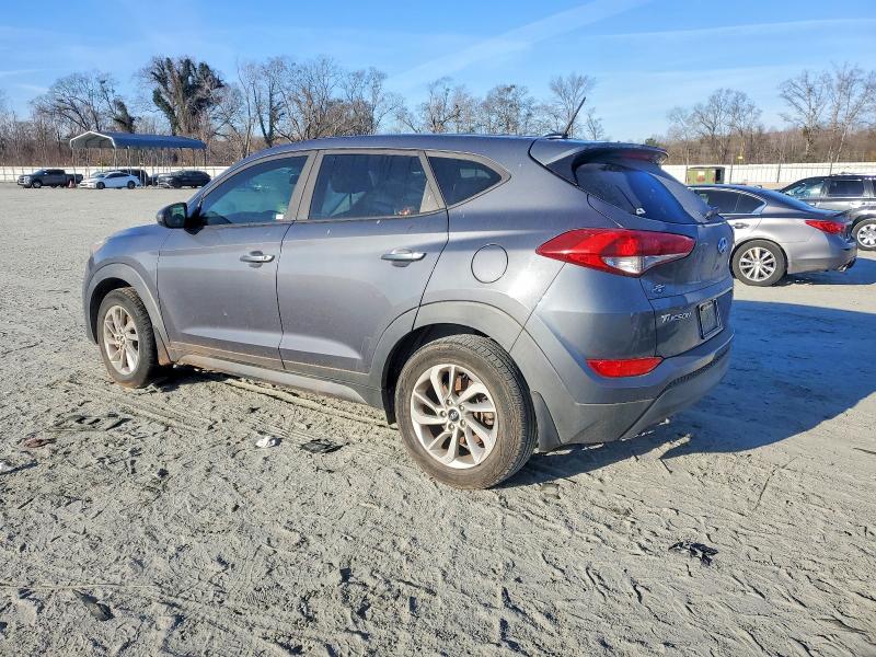Photo 2 from auction – 2017 HYUNDAI TUCSON SE with VIN KM8J23A43HU528083