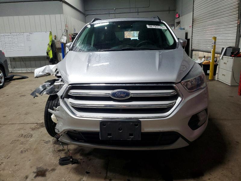 Photo 5 from auction – 2018 FORD ESCAPE SE with VIN 1FMCU9GD3JUA11112