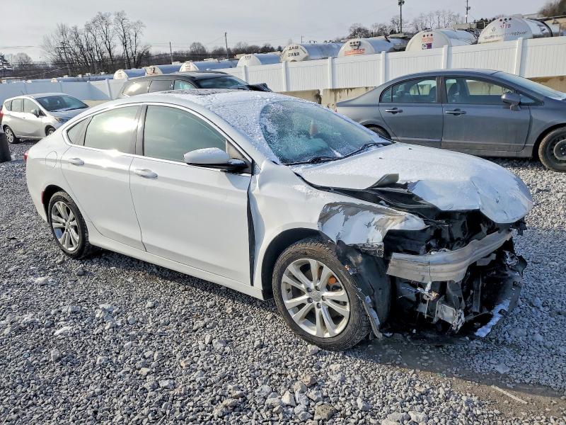 Photo 4 from auction – 2015 CHRYSLER 200 LIMITE with VIN 1C3CCCAB8FN649065
