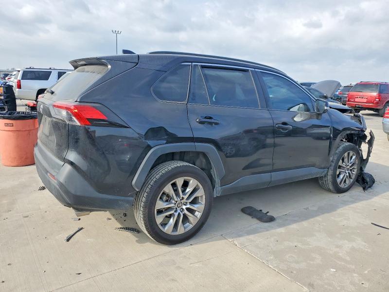 Photo 3 from auction – 2021 TOYOTA RAV4 with VIN 2T3C1RFV7MC133441
