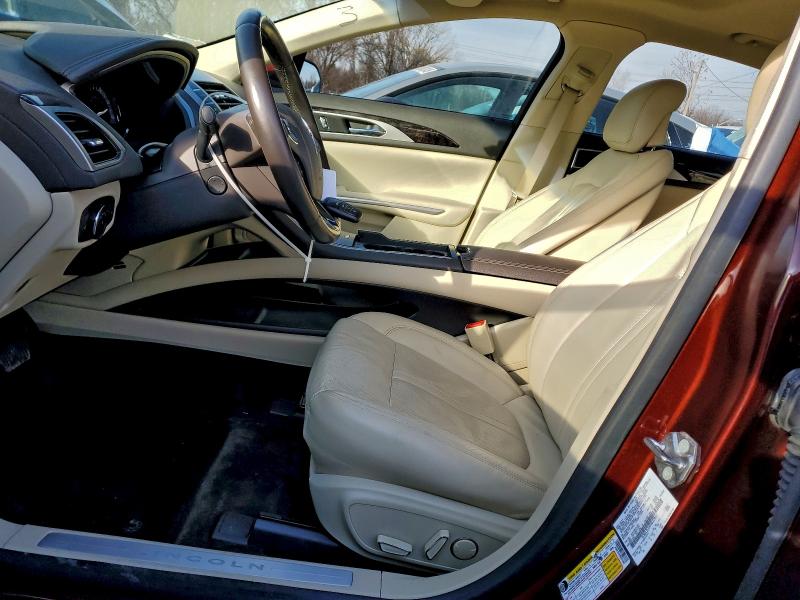 Photo 7 from auction – 2015 LINCOLN MKZ with VIN 3LN6L2LU4FR627865