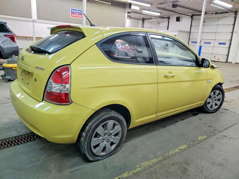 Photo 3 from auction – 2010 HYUNDAI ACCENT with VIN KMHCM3AC6AU181901