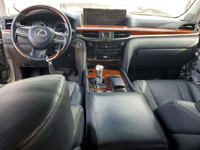 Photo 8 from auction – 2016 LEXUS LX 570 with VIN JTJHY7AX0G4220254
