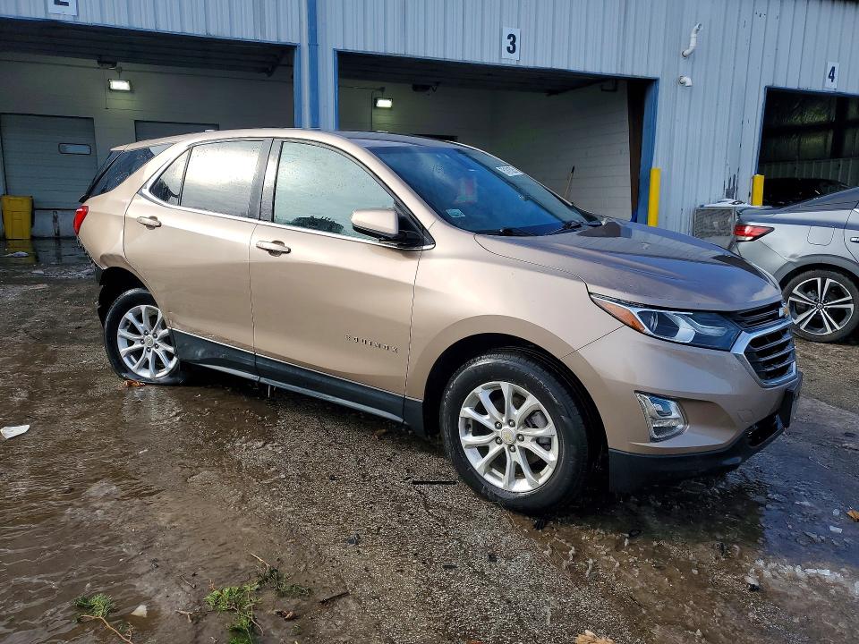 Photo 4 from auction – 2019 CHEVROLET EQUINOX LT with VIN 2GNAXKEV2K6137040