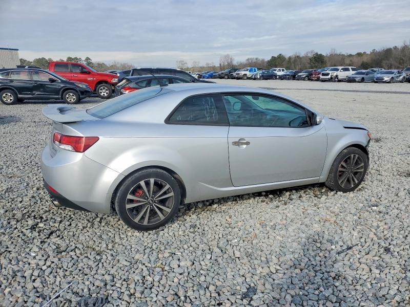 Photo 3 from auction – 2010 KIA FORTE with VIN KNAFW6A39A5258555