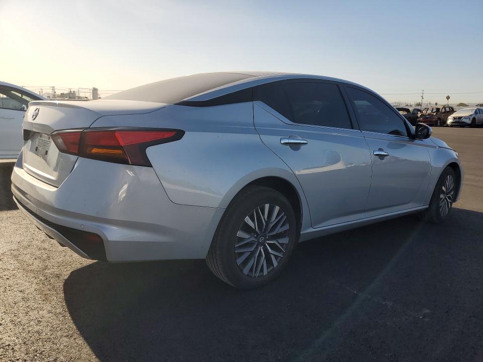 Photo 3 from auction – 2023 NISSAN ALTIMA S with VIN 1N4BL4BV3PN349754