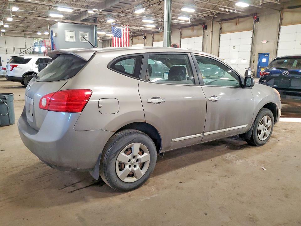 Photo 3 from auction – 2011 NISSAN ROGUE S with VIN JN8AS5MT4BW571298