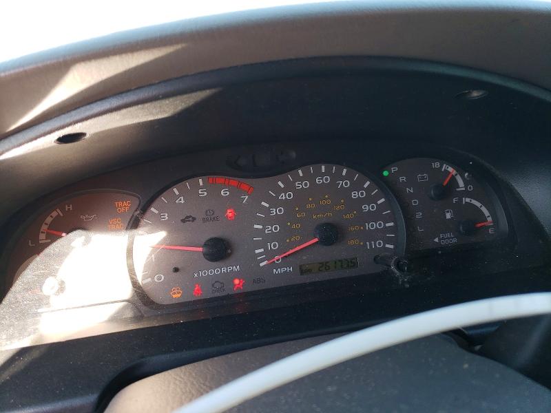 Photo 9 from auction – 2002 TOYOTA SEQUOIA with VIN 5TDZT34AX2S119774