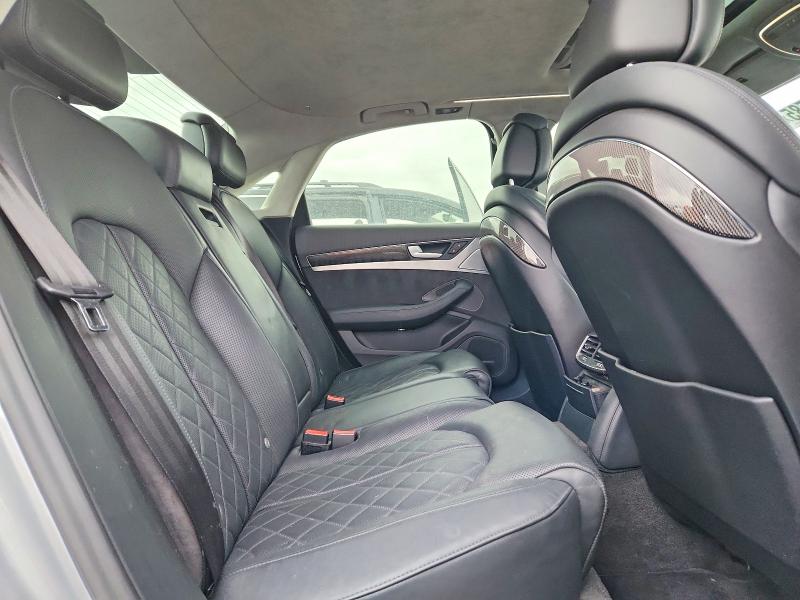 Photo 10 from auction – 2016 AUDI S8 PLUS QU with VIN WUAJ5AFD9GN900367