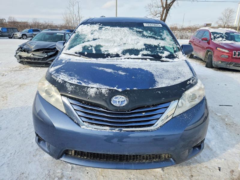Photo 5 from auction – 2015 TOYOTA SIENNA with VIN 5TDKK3DC4FS529059