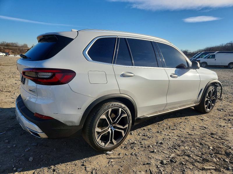 Photo 3 from auction – 2021 BMW X5 XDRIVE4 with VIN 5UXCR6C05M9D86225
