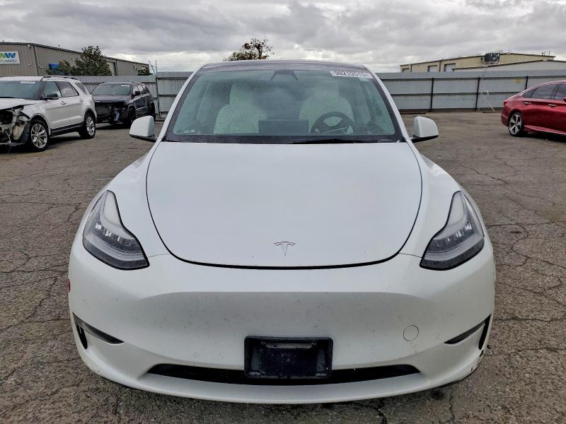 Photo 5 from auction – 2021 TESLA MODEL Y with VIN 5YJYGDEE9MF161996