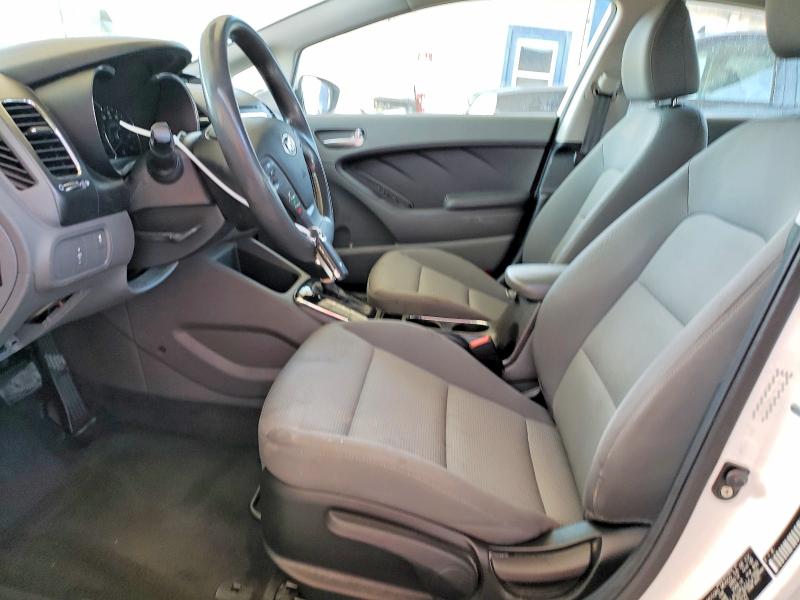 Photo 7 from auction – 2017 KIA FORTE with VIN 3KPFK4A74HE050541