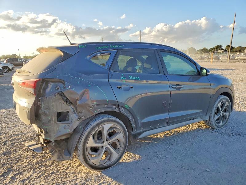 Photo 3 from auction – 2017 HYUNDAI TUCSON LIM with VIN KM8J3CA26HU555158