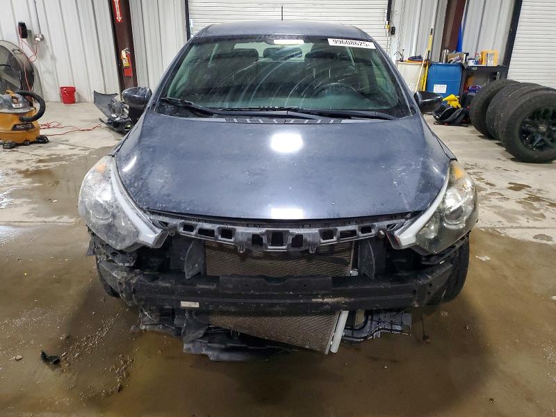 Photo 5 from auction – 2016 KIA FORTE LX with VIN KNAFK5A87G5547105