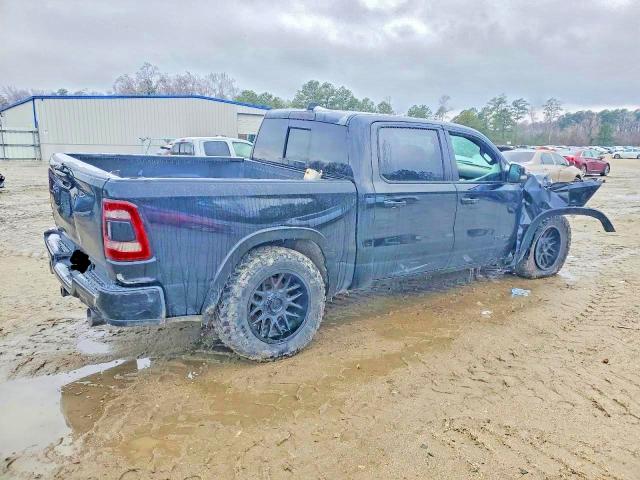 Photo 3 from auction – 2019 RAM 1500 BIG H with VIN 1C6SRFFT3KN696742