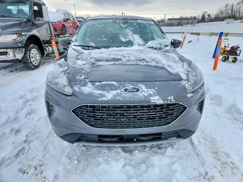 Photo 5 from auction – 2022 FORD ESCAPE with VIN 1FMCU9G68NUB71090