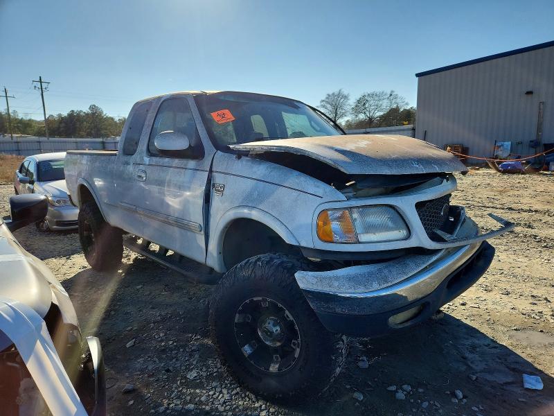 Photo 4 from auction – 2001 FORD F150 with VIN 2FTRX18L71CA27228