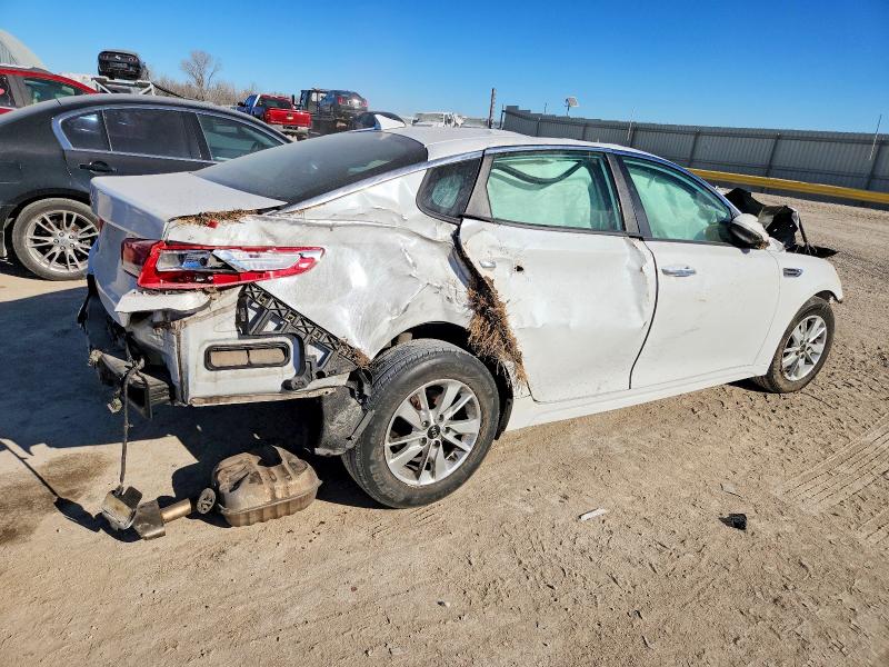 Photo 3 from auction – 2018 KIA OPTIMA with VIN 5XXGT4L36JG235019