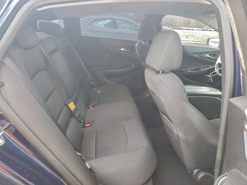 Photo 10 from auction – 2016 CHEVROLET MALIBU LT with VIN 1G1ZE5ST4GF316529