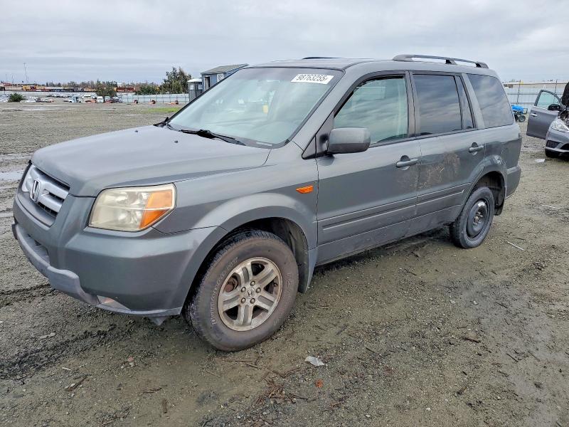 HONDA PILOT EXL 2008 with VIN 5FNYF185X8B032233 - Photo from auction