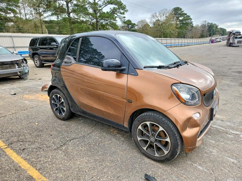 Foto 4 de la subasta – 2016 SMART FORTWO con VIN WMEFJ5DA7GK068769