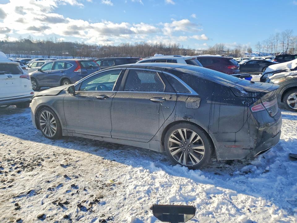 Photo 2 from auction – 2017 LINCOLN MKZ with VIN 3LN6L5FC5HR660106
