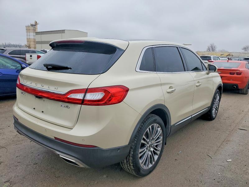 Photo 3 from auction – 2016 LINCOLN MKX RESERV with VIN 2LMTJ8LRXGBL38565